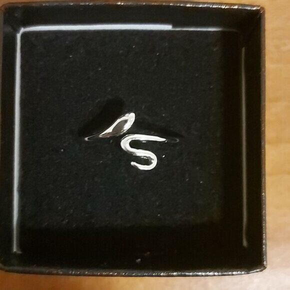 925 Sterling Silver Simple Snake Ring - Picture 5 of 6
